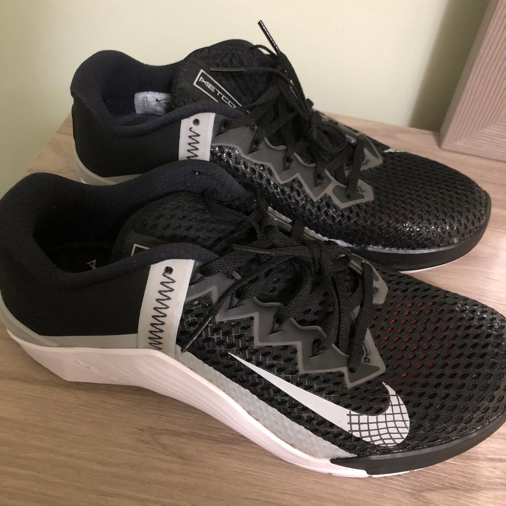 mens nike metcon black